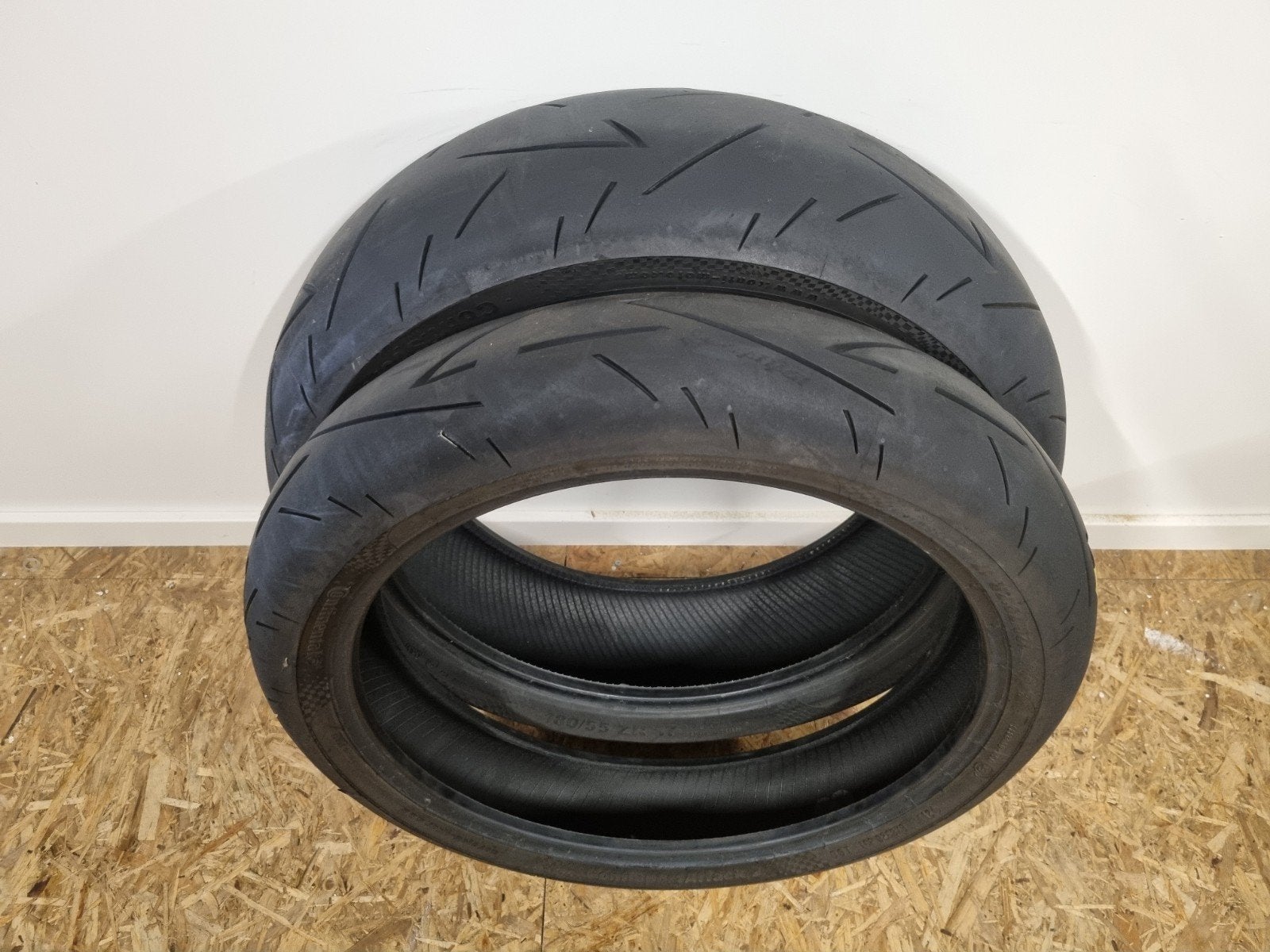 Continental ContiSportAttack 2 180-55-17  & 120-70-17, Ophalen of Verzenden, Gebruikt