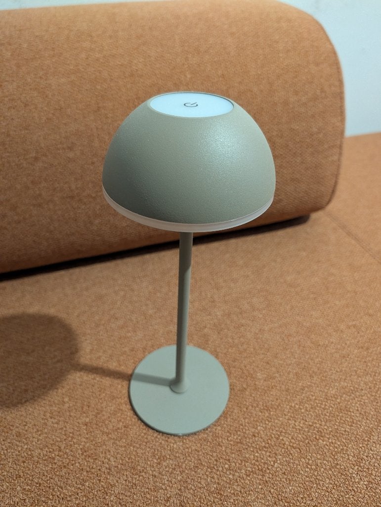 Oplaadbare LED-tafellamp met USB-C, Huis en Inrichting, Beige, Bureaulamp, Overige merken, Ophalen of Verzenden