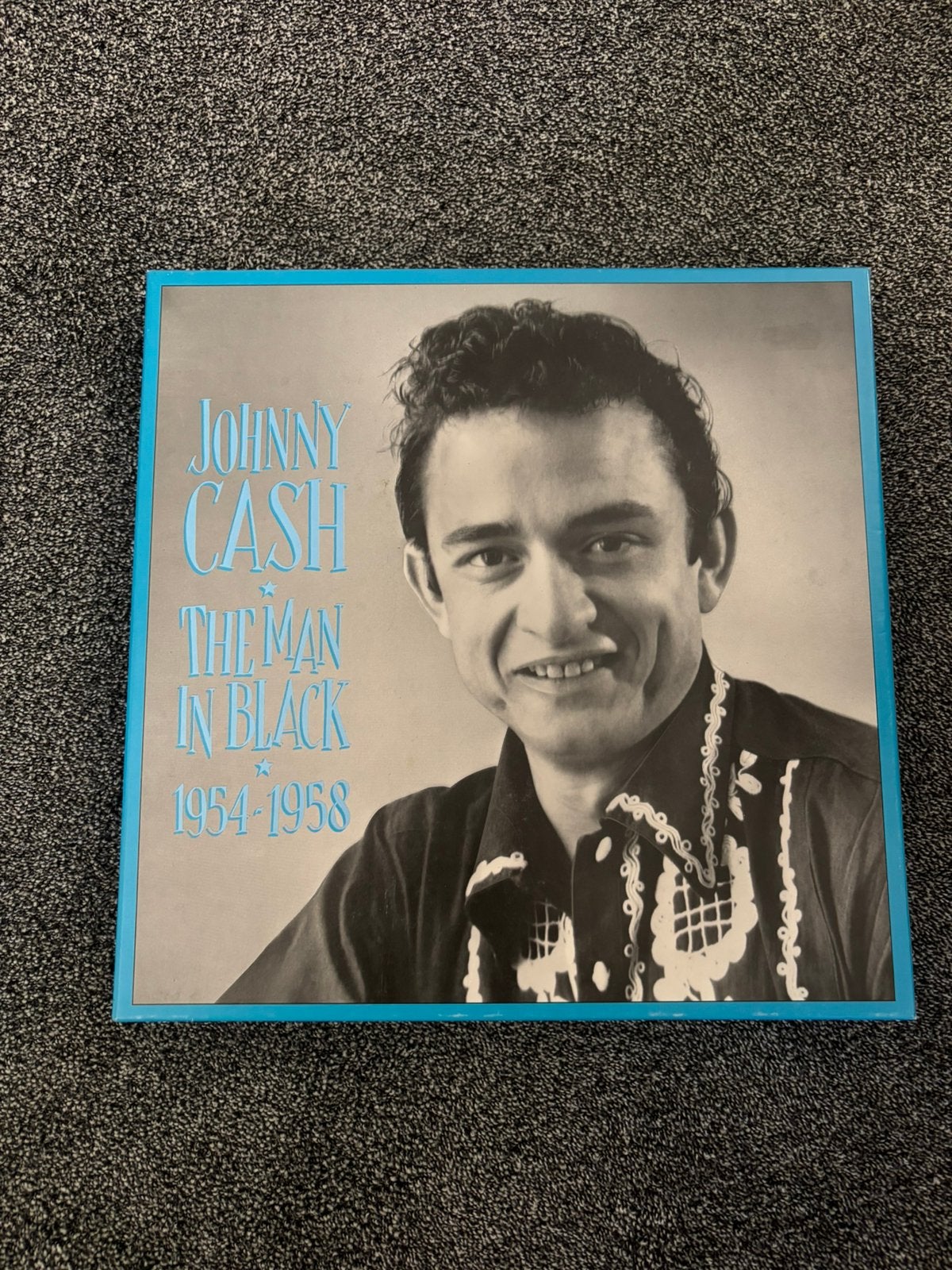 Johnny Cash –The Man in Black 1954–1958 5 CD Boxset compleet, Boxset, Country, Ophalen of Verzenden, Inclusief boekje