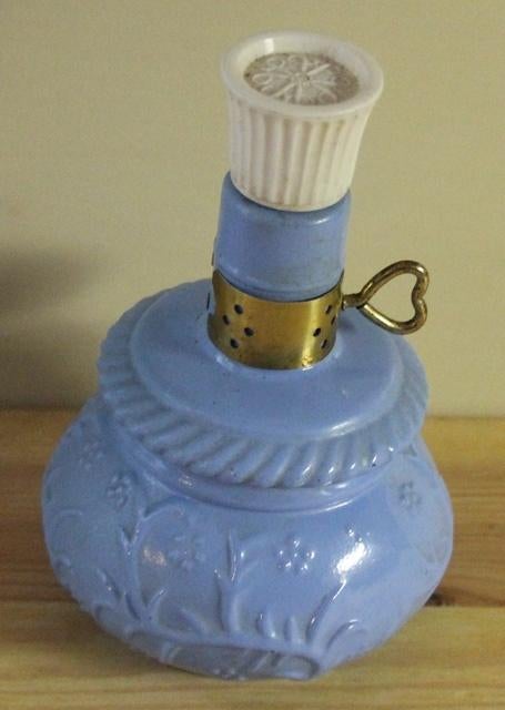 parfum fles  AVON Courting lamp 91113, Ophalen of Verzenden, Gebruikt, Parfumfles