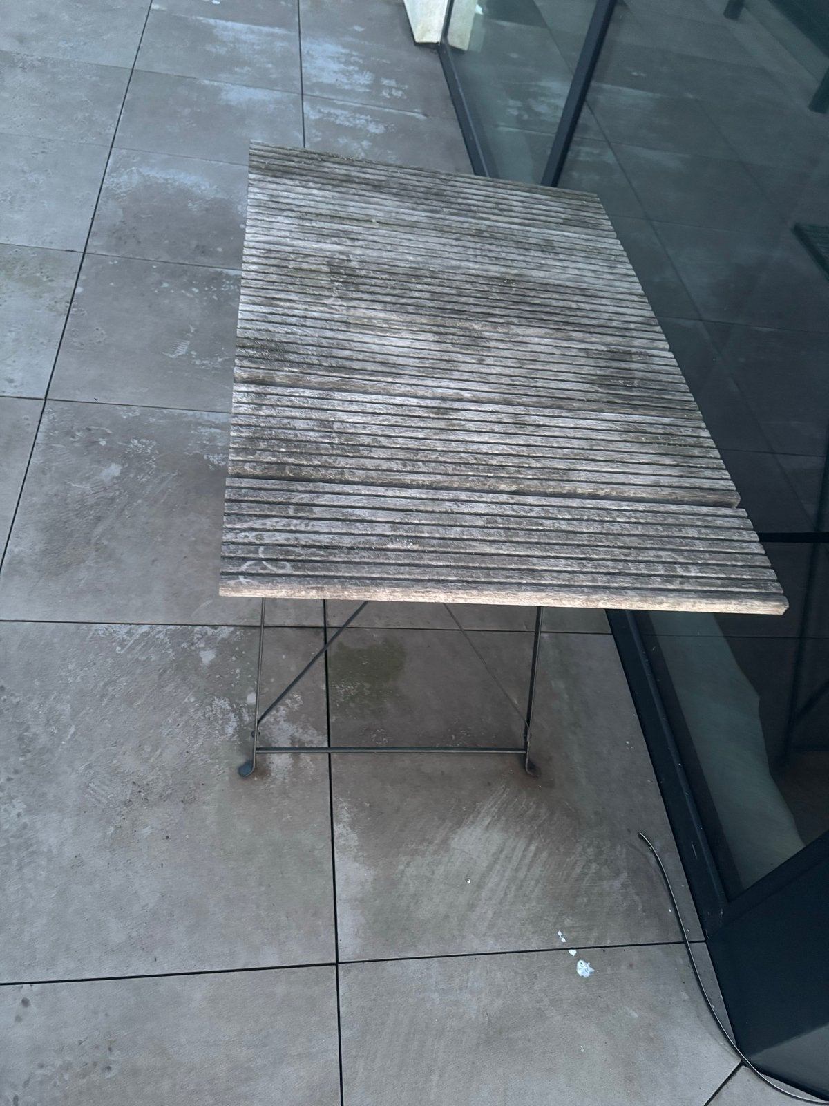 Houten tuintafel met metalen onderstel, Tuin en Terras, Ophalen, Gebruikt, Rechthoekig, Hout