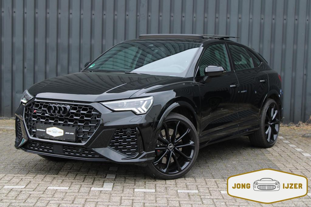 Audi RS Q3 RSQ3 Sportback TFSI PANO MATRIX SFEER RS-STOELEN, Auto's, Automaat, Gebruikt, 1675 kg, Zwart