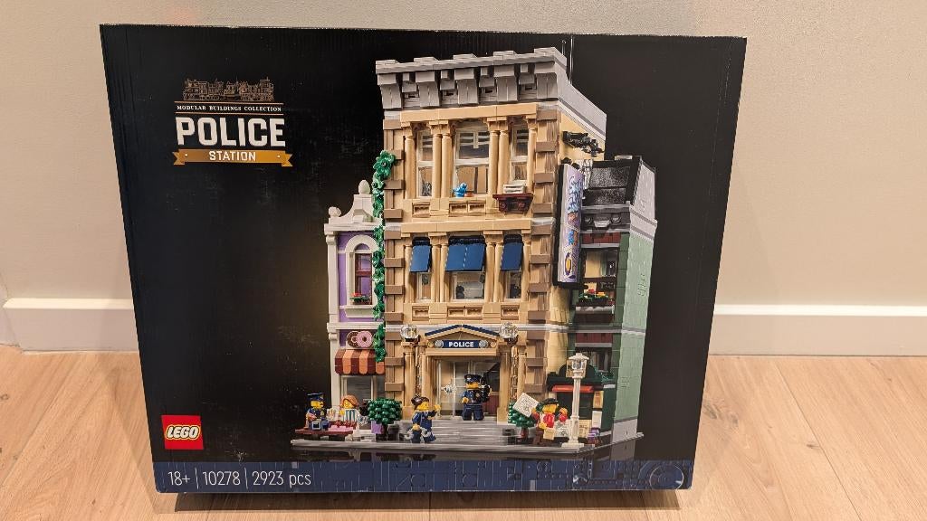NIEUW & SEALED Lego 10278 Politiebureau, Overige thema's, Lego, Nieuw, Ophalen of Verzenden