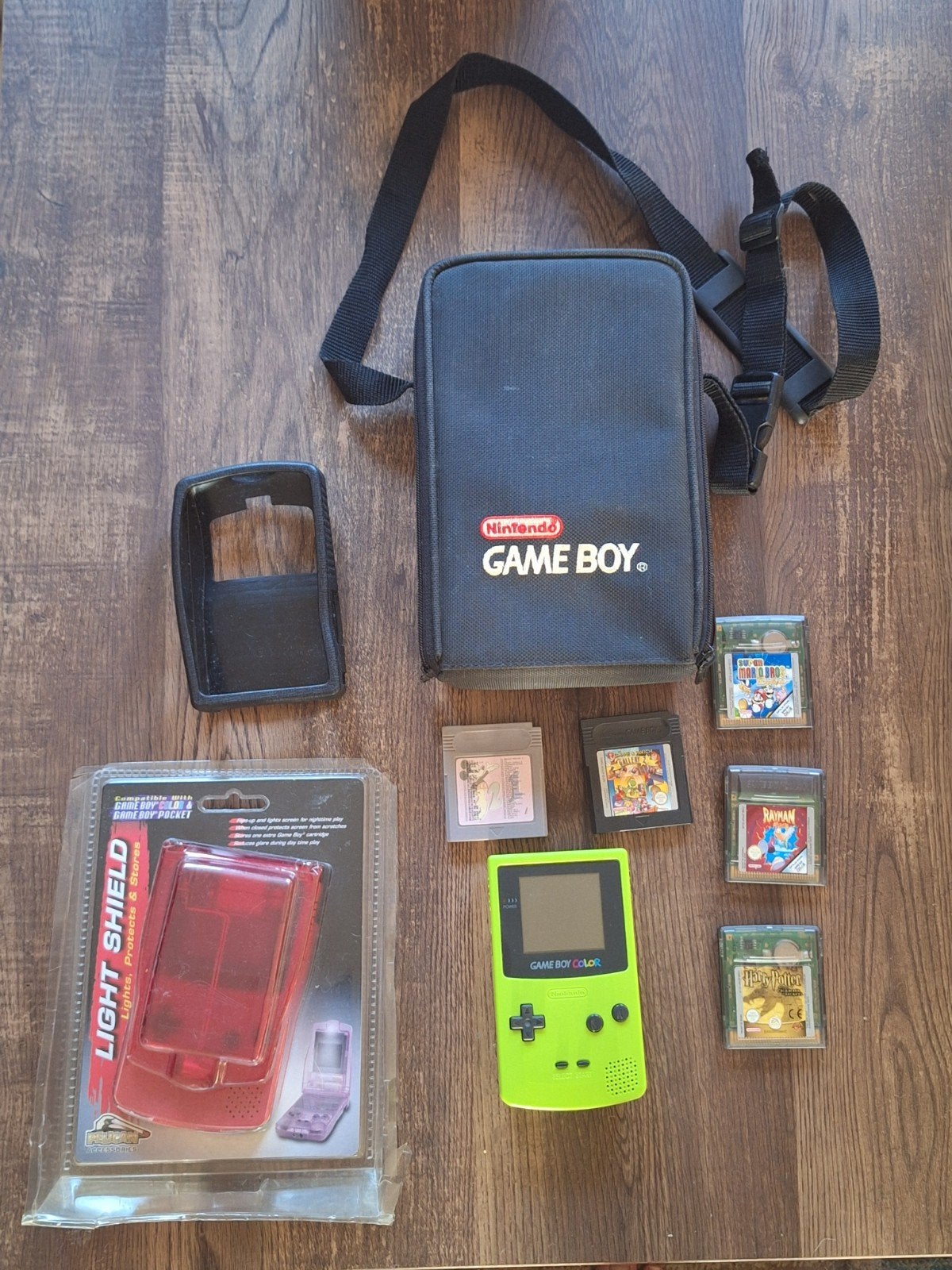 gameboy Color met veel accessoires en games, Ophalen of Verzenden