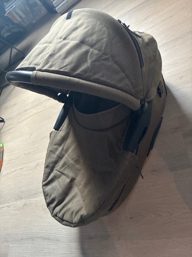 Mutsy EVO Olive green reisweig, Ophalen, Gebruikt, Kinderwagen, Mutsy