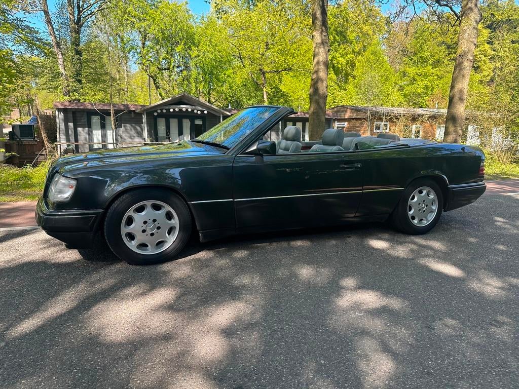 Mercedes-Benz 200-500 (W124) Cabrio 300 CE-24 CABRIO FULL OP, Auto's, Mercedes-Benz, Automaat, Achterwielaandrijving, Cabriolet