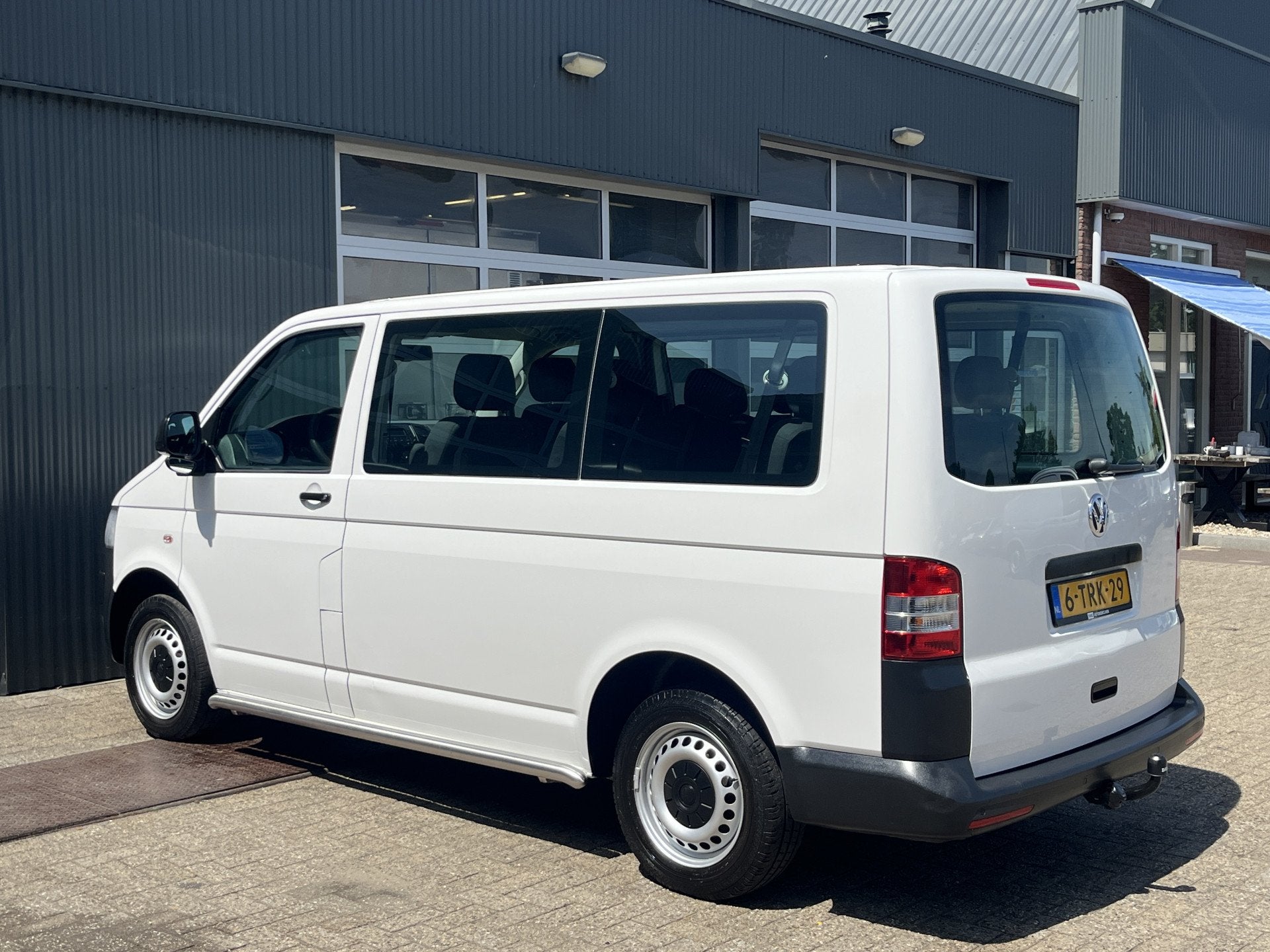 Volkswagen Transporter Kombi 2.0 TDI L1H1 9 zitplaatsen Airc, Auto's, Volkswagen, Euro 5, Stof, Gebruikt, Zwart