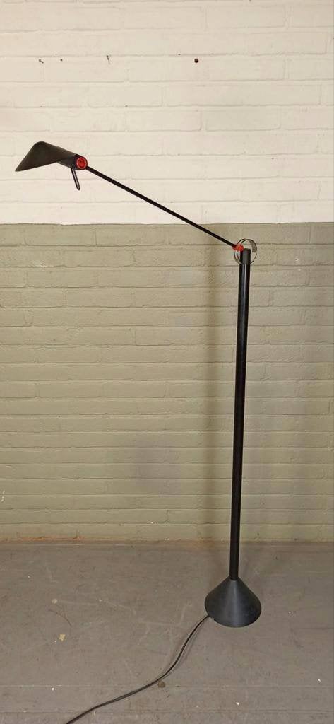 Vintage post modern Memphis Milano stijl vloerlamp, Huis en Inrichting, Ophalen, Tweedehands, Tweedehands, Metaal