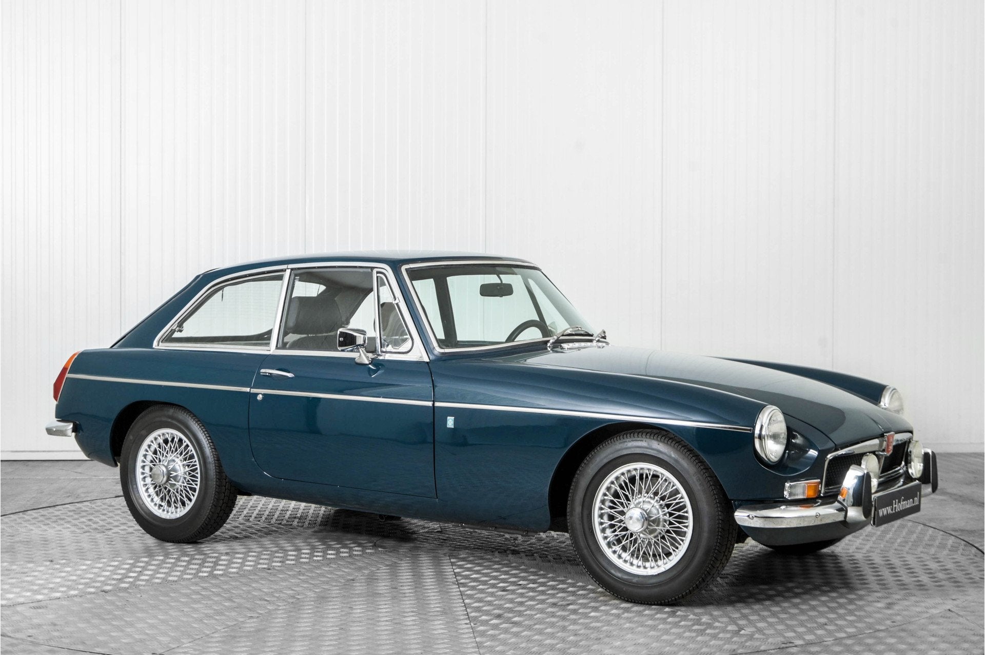 MG B GT Overdrive . (bj 1972), foto 5