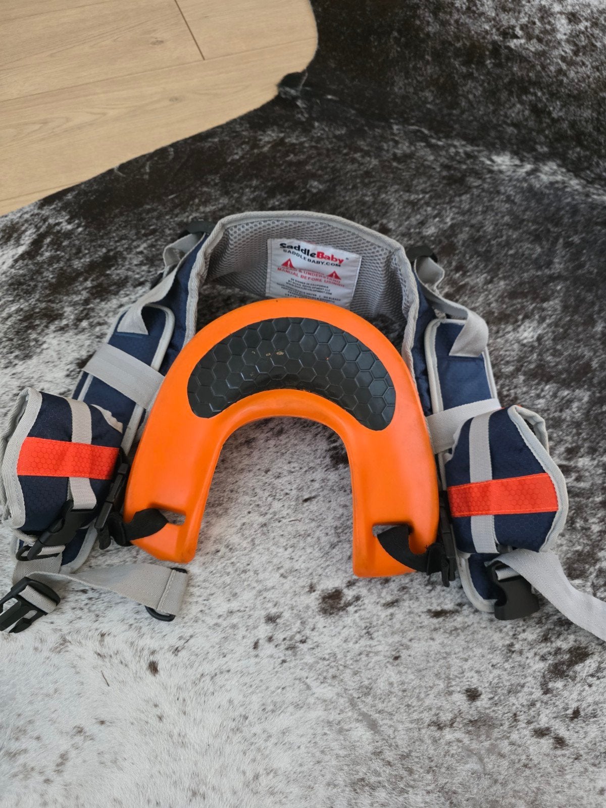 SaddleBaby schouderdrager voor kinderen, Kinderen en Baby's, Gebruikt, Ophalen of Verzenden, Rug, Overige merken