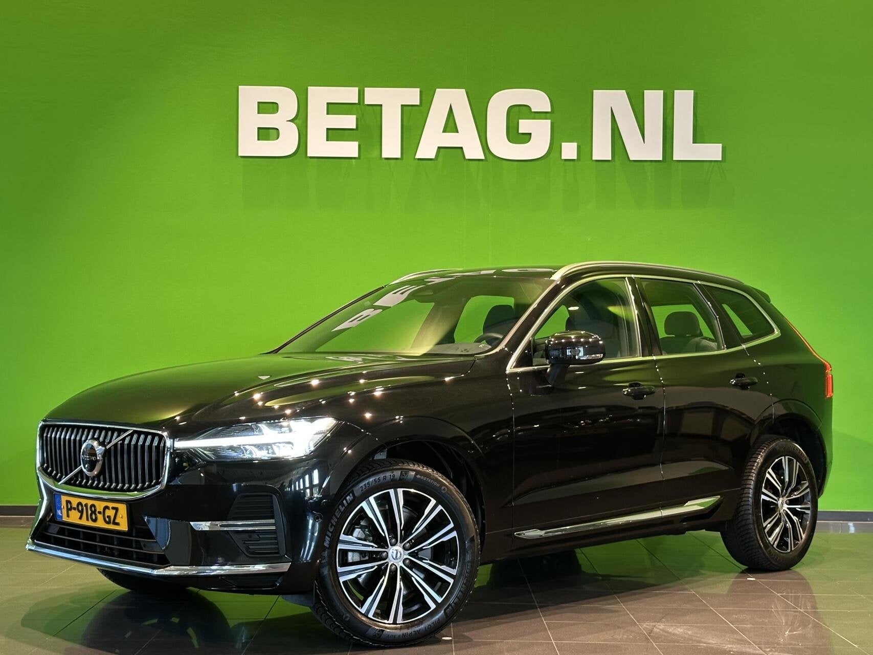 Volvo XC60 2.0 B5 AWD Inscription | Tailored Wool | 2400 tre, Auto's, Volvo, Gebruikt, Euro 6, 4 cilinders, Zwart