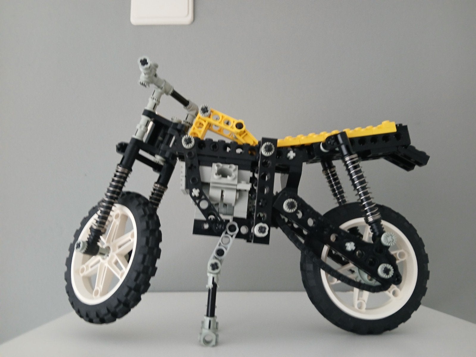 lego technic crosmotor, Kinderen en Baby's, Lego, Ophalen of Verzenden, Zo goed als nieuw, Inclusief doos