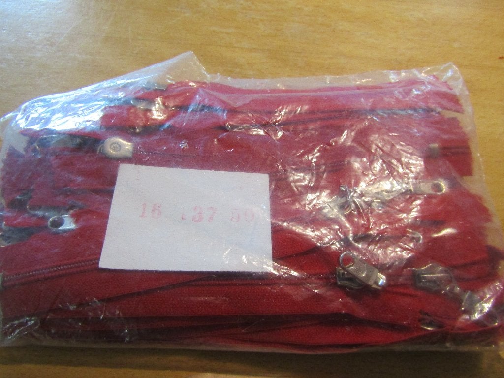 1 Pak Rode ritsen Nylon  Rode Ritsen .16 cm ., Ophalen, Nieuw, Rits of Sluiting