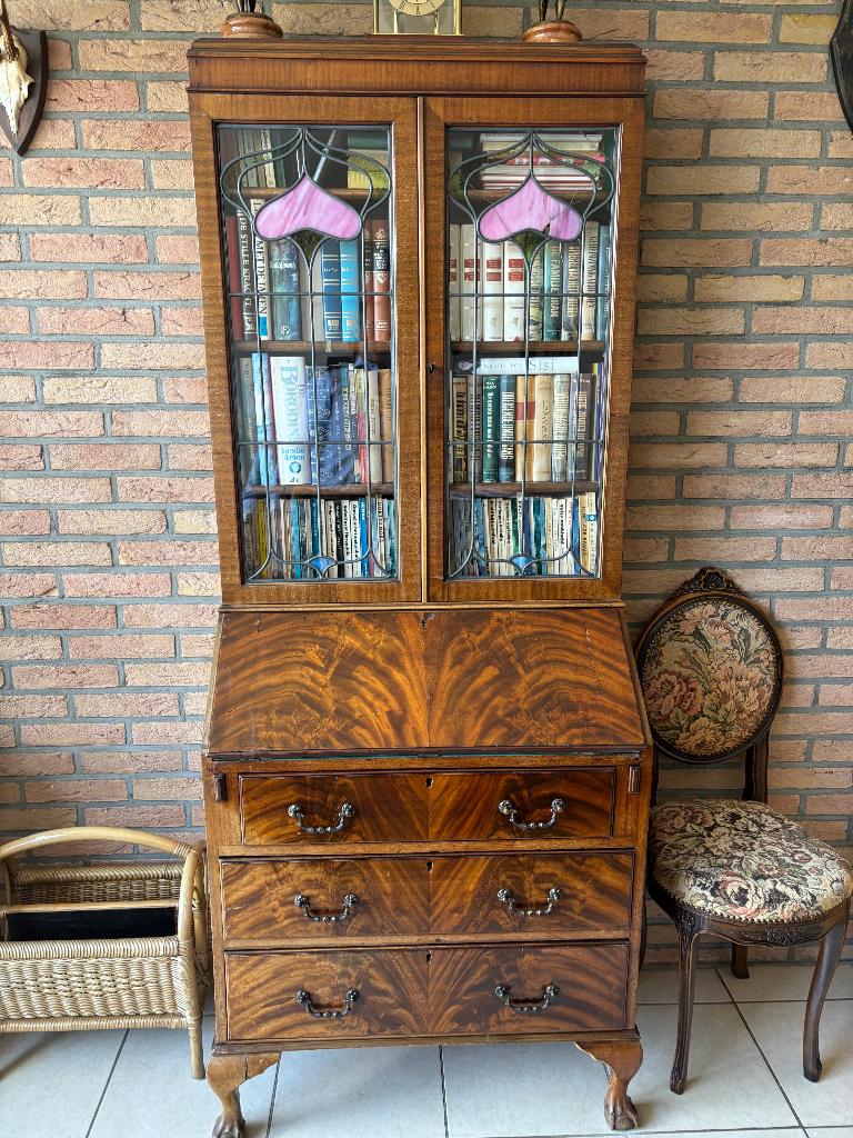 Antiek bureau te koop, Ophalen