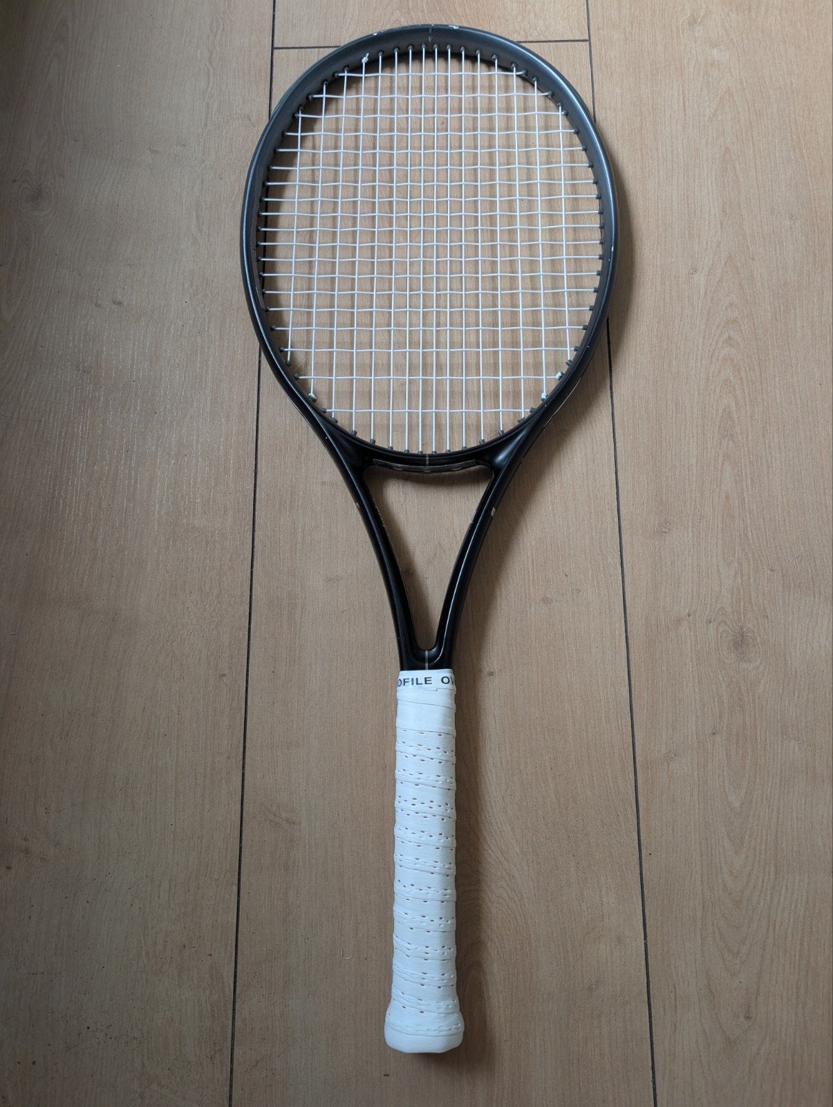 Wilson RF 01 tennisracket, Sport en Fitness, L2, Ophalen of Verzenden, Zo goed als nieuw, Wilson