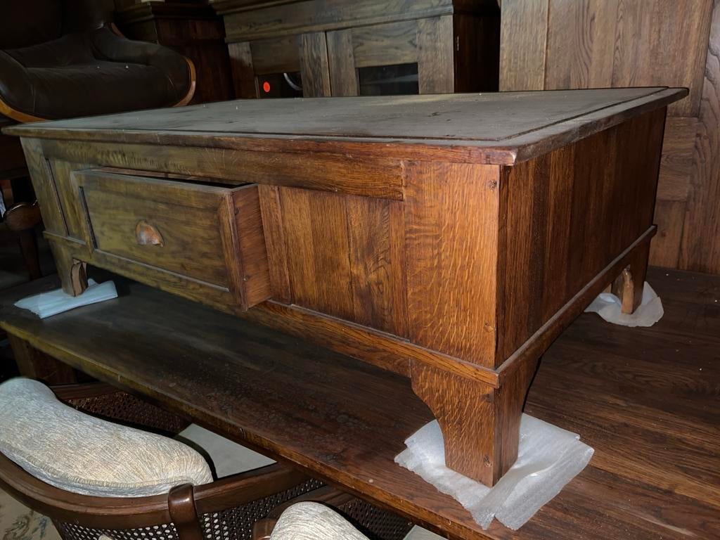 Antieke eiken salontafel met lade, Ophalen