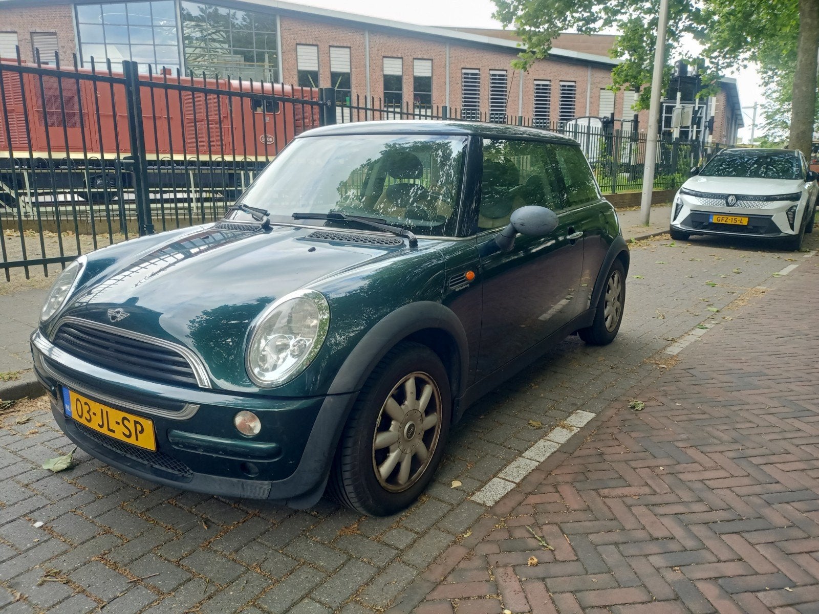 Mini 1.6 16V ONE 2002 Groen, Auto's, Mini, Particulier, Benzine, C, Hatchback, Handgeschakeld, Origineel Nederlands, Groen, Leder