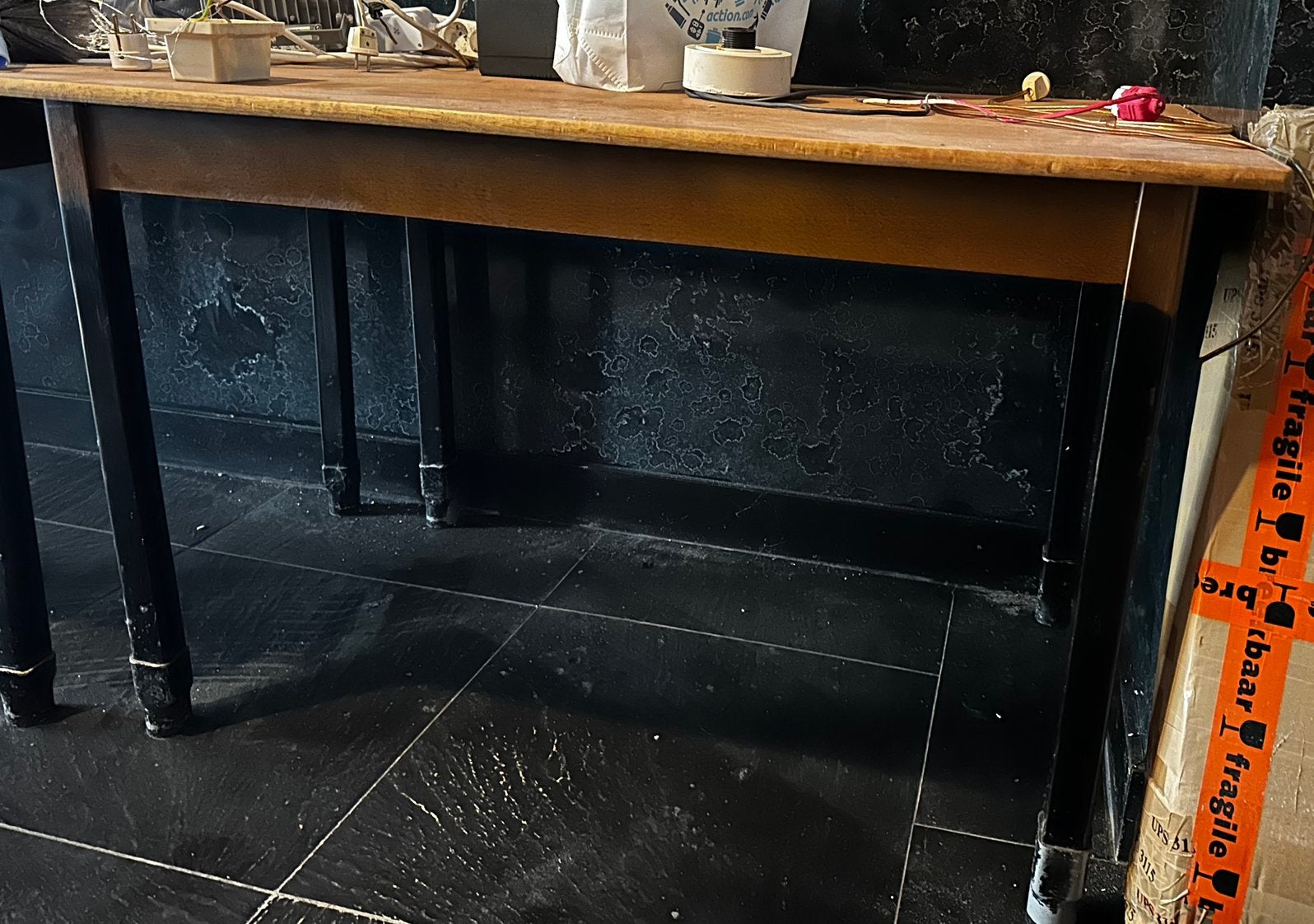 Gratis afhalen - meerdere houten eettafels, Ophalen, Gebruikt, 50 tot 100 cm, 100 tot 150 cm