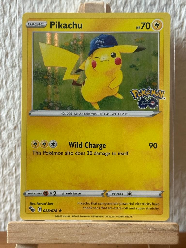 Pikachu (PGO 028) Pokémon GO Kaart, Ophalen of Verzenden, Zo goed als nieuw, Losse kaart