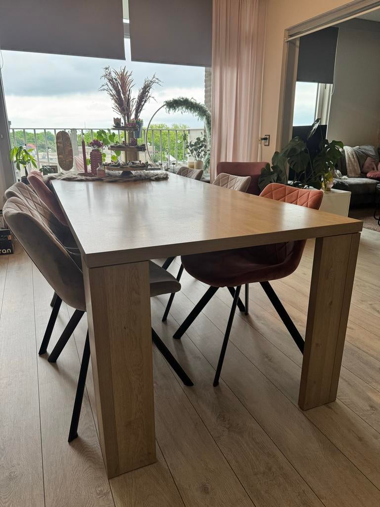 Eettafel en dressoir, Huis en Inrichting, Ophalen, Gebruikt, 200 cm of meer, 50 tot 100 cm