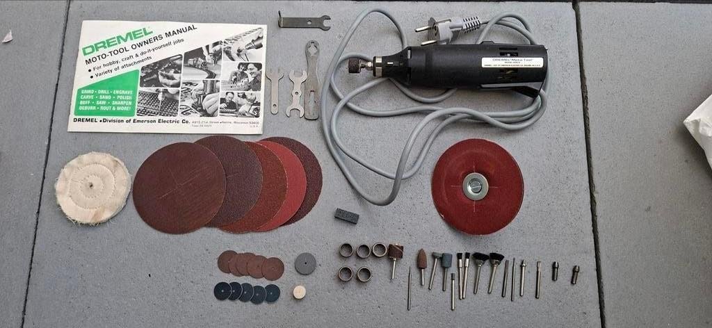 Dremel Moto-Tool met accessoires en handleiding, Verzenden, Gebruikt