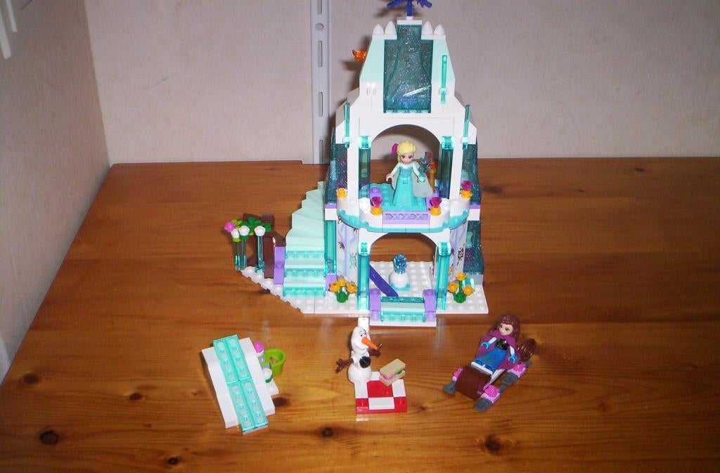 lego Frozen Elsa,s ijskasteel 41062, Ophalen of Verzenden, Zo goed als nieuw