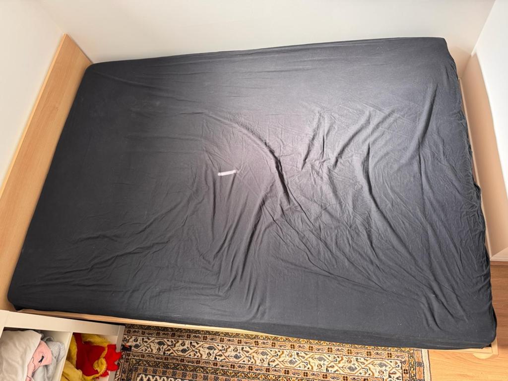 Bed 140x200 met bedbodem (excl. matras) - Prima conditie, Huis en Inrichting, Slaapkamer | Bedden, Ophalen, Gebruikt, Beige, Tweepersoons