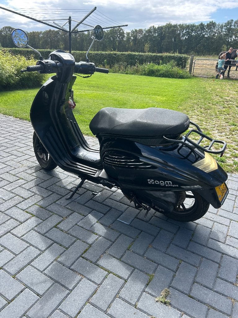 AGM Scooter - Zwart, Gebruikt, Fietsen en Brommers, Scooters | Overige merken, Gebruikt, Maximaal 45 km/u, Ophalen of Verzenden