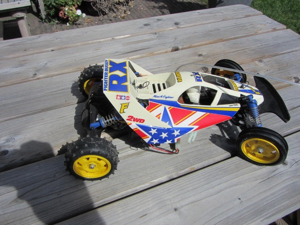 TE KOOP BESTUURBARE AUTO, Auto offroad, Zo goed als nieuw, Overige schalen, Ophalen