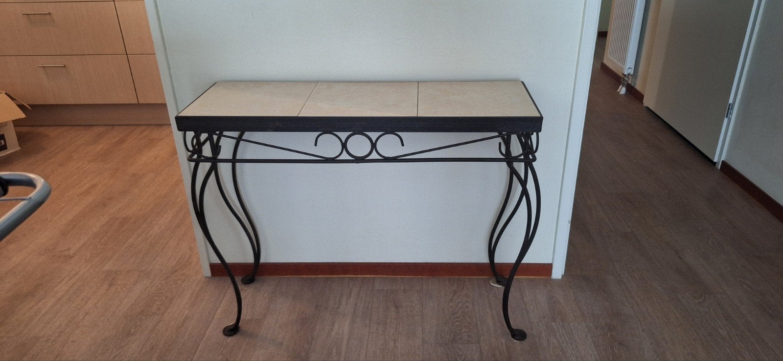 Smeedijzeren bijzettafel met tegels, Huis en Inrichting, Tafels | Eettafels, Ophalen, Minder dan 50 cm, Gebruikt, 50 tot 100 cm