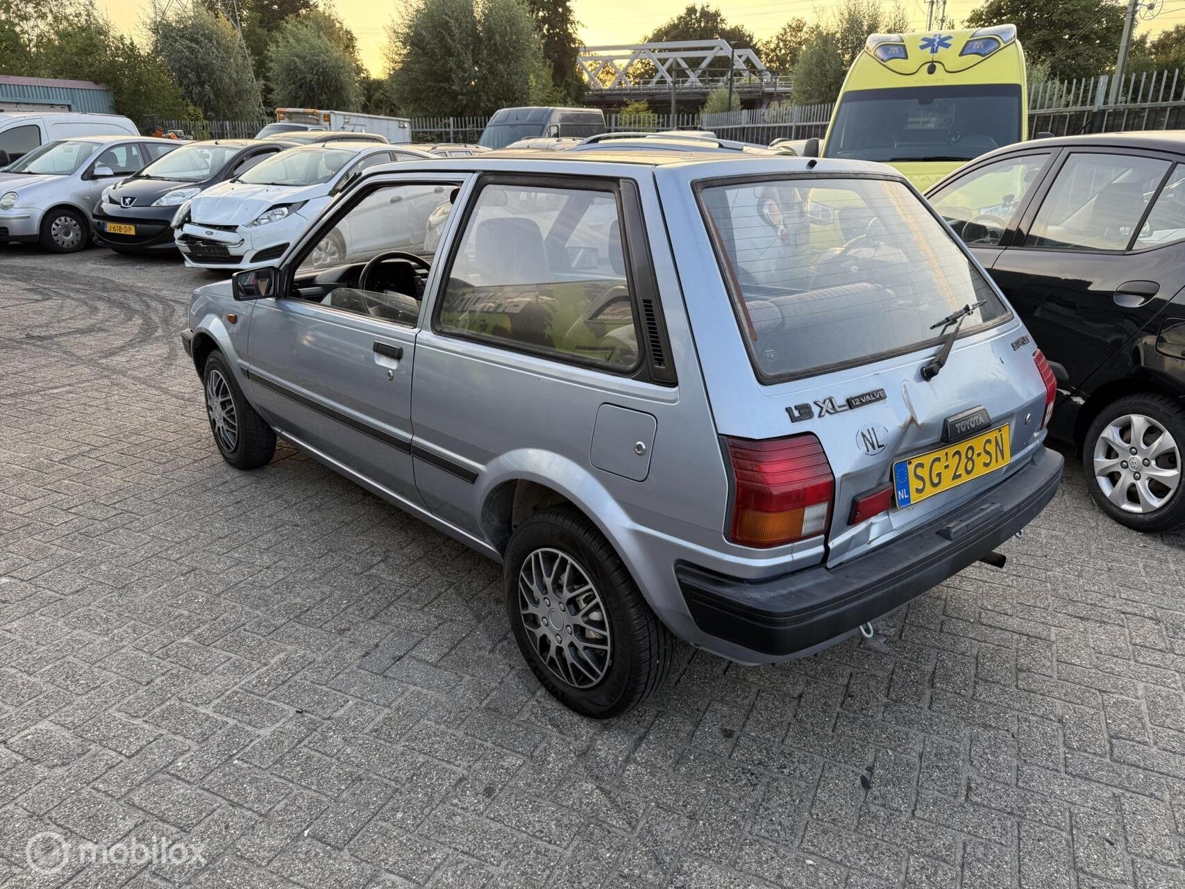 Toyota Starlet 1.3 Special Automaat Oldtimer 120.000 km NAP, foto 8