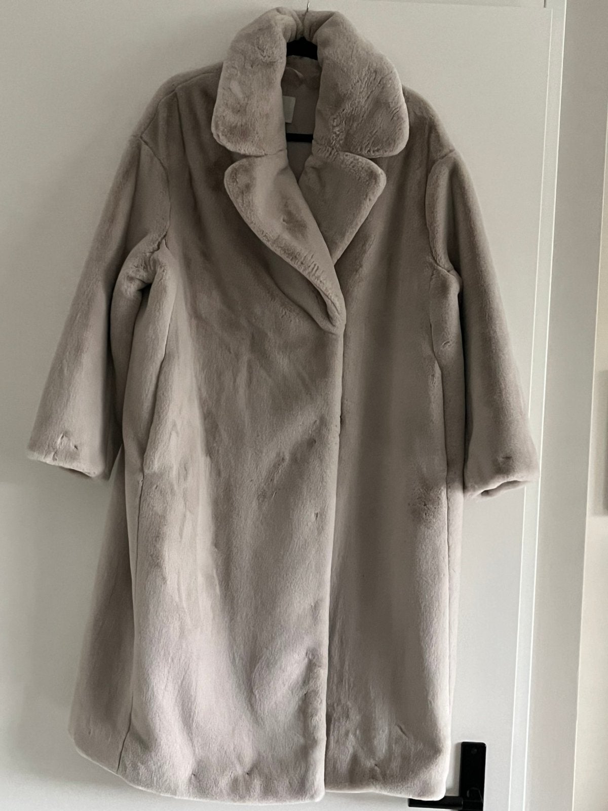 H&m bontjas faux fur mt M, Ophalen of Verzenden, Zo goed als nieuw, Maat 38/40 (M), Beige