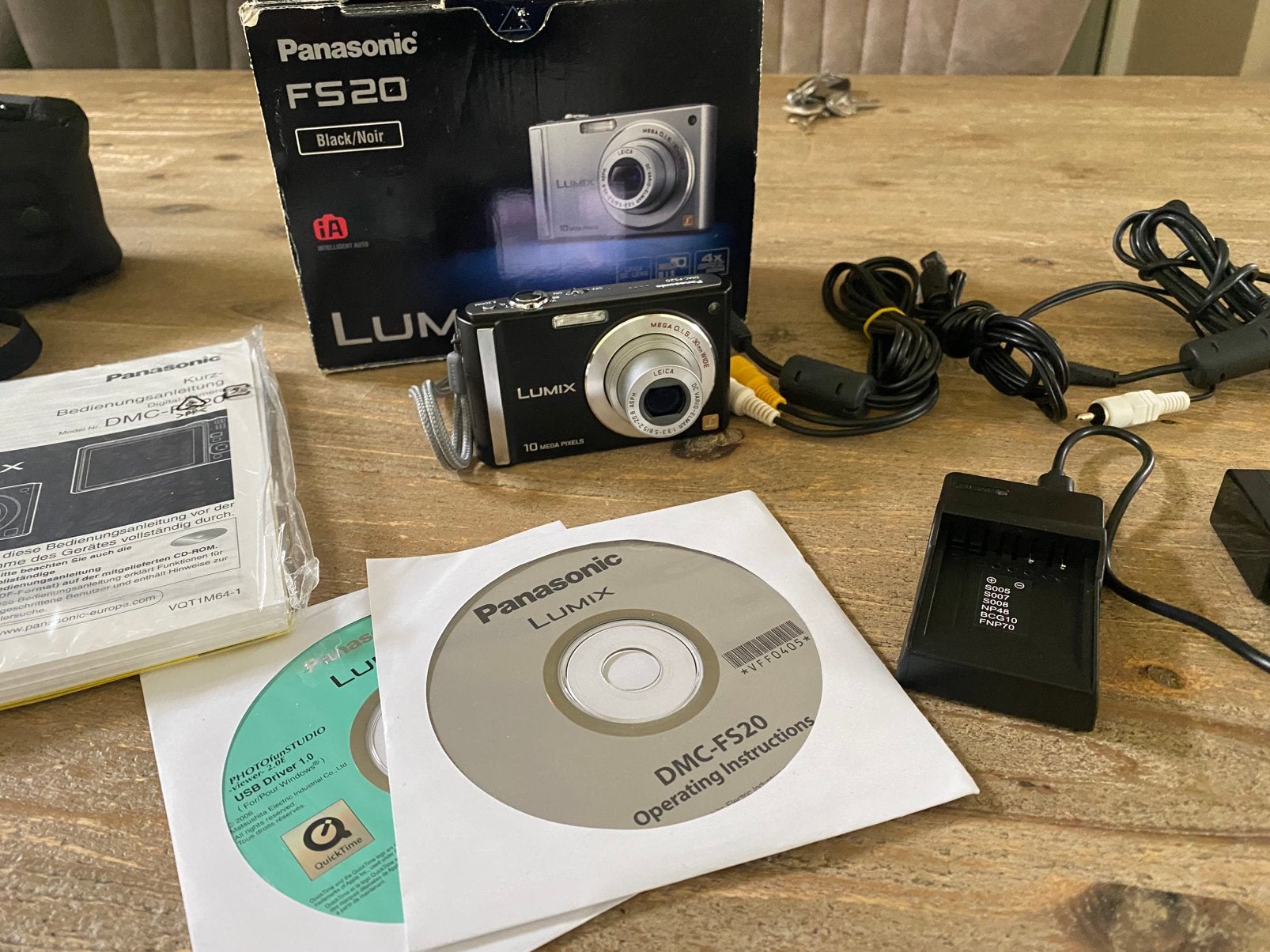 Lumix Panasonic FS20 in doos met leica lens, Ophalen of Verzenden, Zo goed als nieuw, Overige Merken, 8 keer of meer
