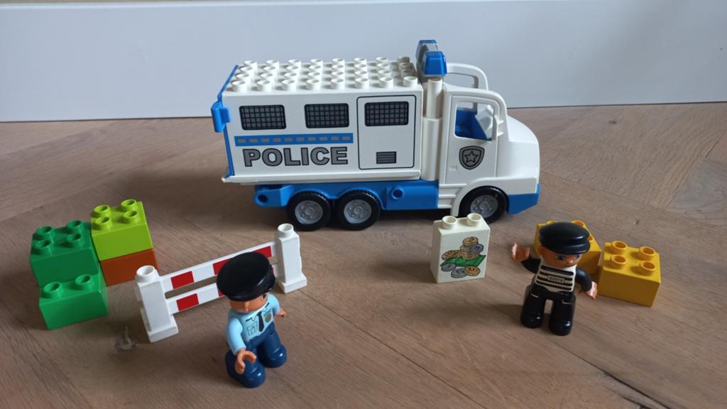 Duplo politie truck set 5680, Kinderen en Baby's, Speelgoed | Duplo en Lego, Ophalen of Verzenden, Zo goed als nieuw, Duplo