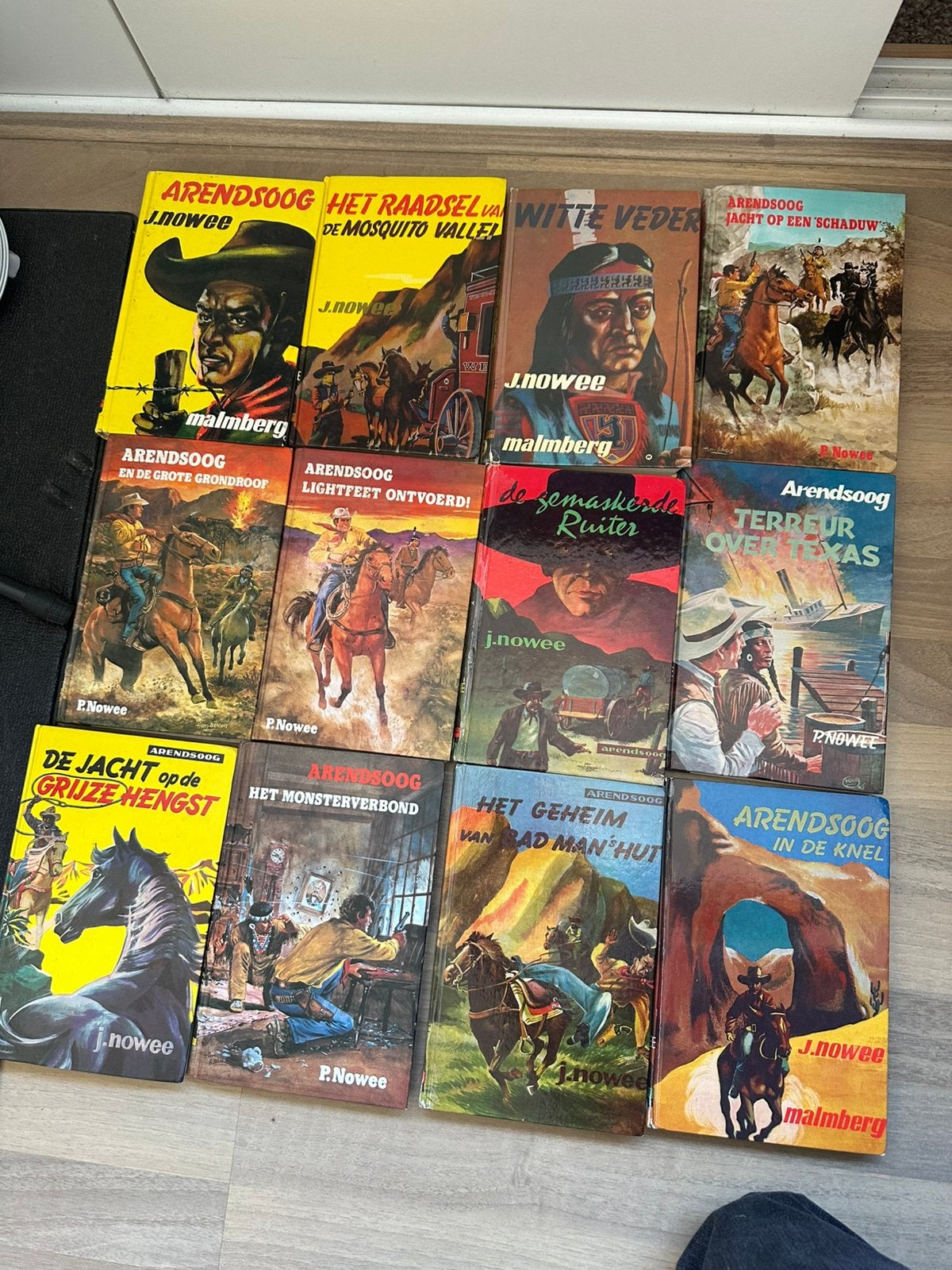 Arendsoog boeken 62 stuks, Boeken, Ophalen of Verzenden, Zo goed als nieuw