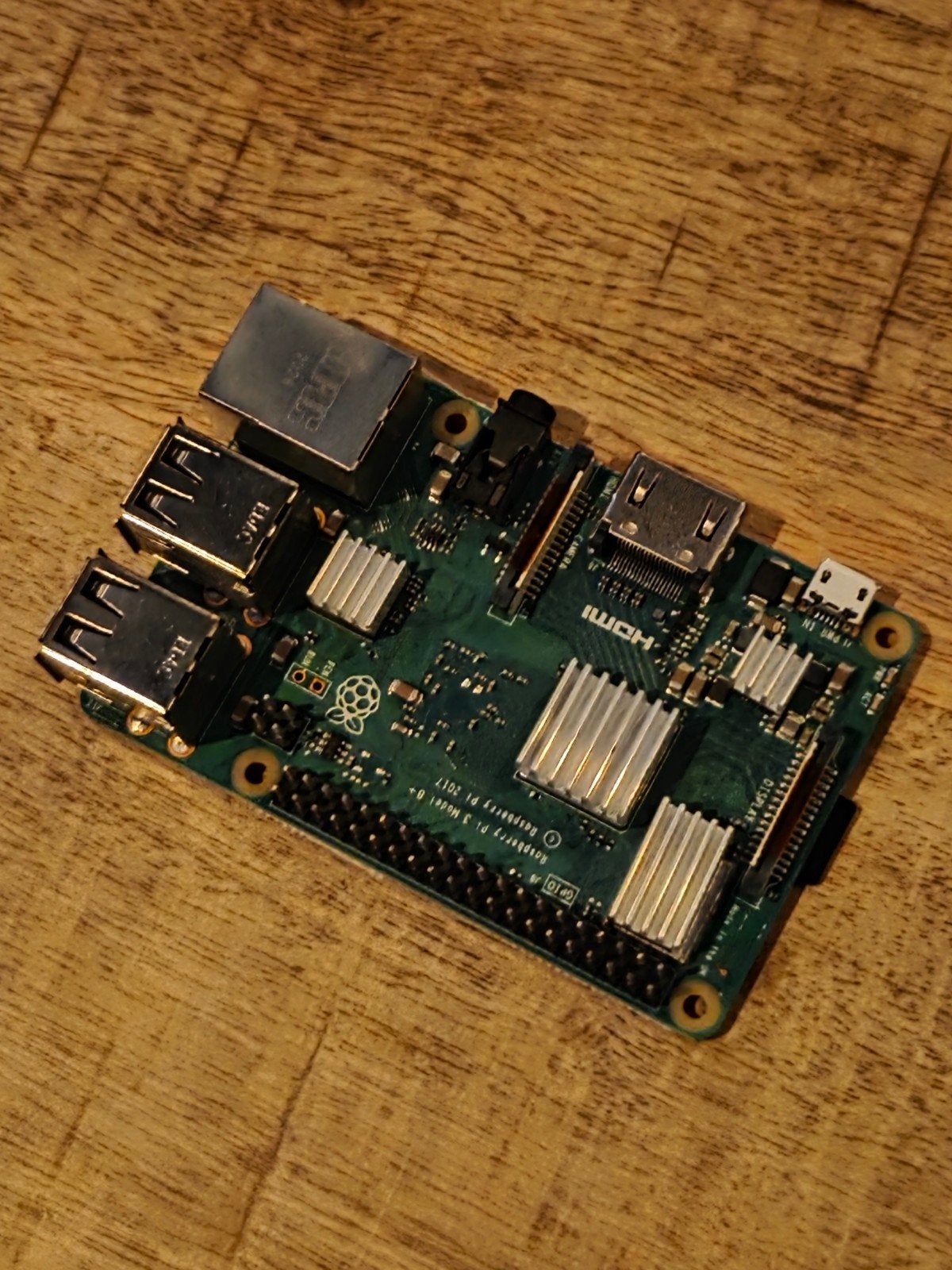Raspberry Pi 3 Model B+ met 16GB SD kaart, Computers en Software, Ophalen, Zo goed als nieuw