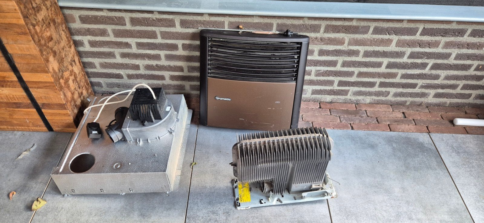 Truma S 3002 P Caravan Kachel met ringleiding ventilatie, Ophalen of Verzenden, Gebruikt