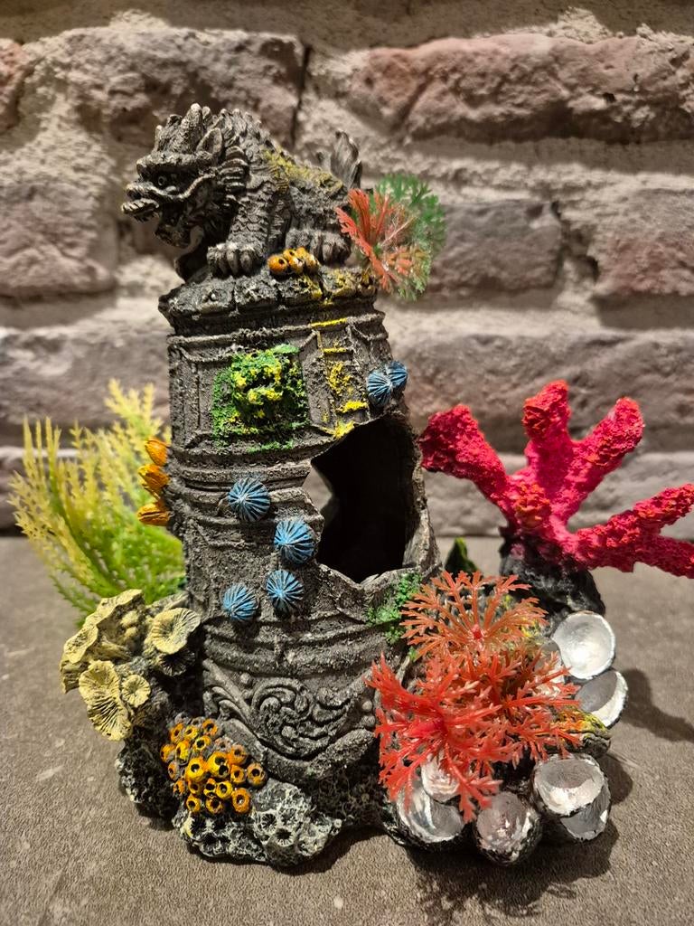 Ornament aquarium met koraal en draakje, Ophalen