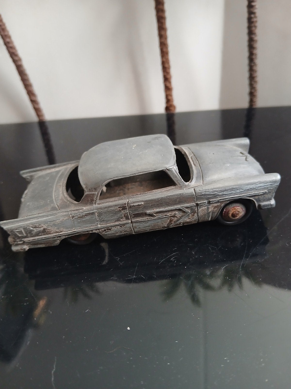 Plymouth Belvedere. Dinky toys France 24D, opknapper, Hobby en Vrije tijd, Ophalen of Verzenden, Gebruikt, Auto, Dinky Toys