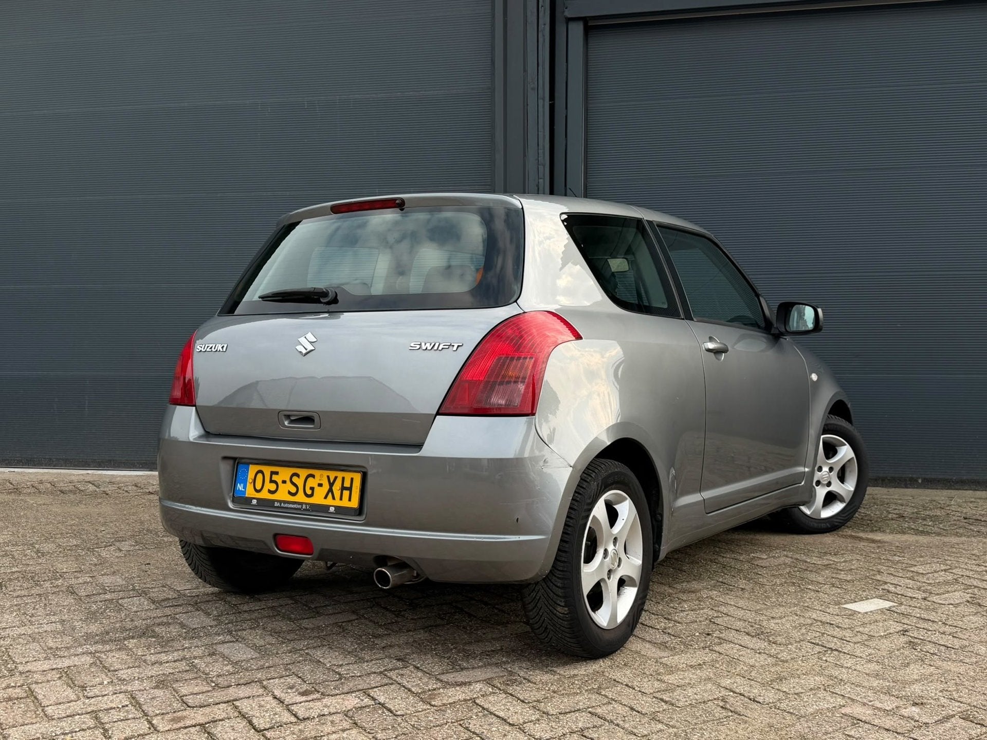 Suzuki Swift 1.3 | 3 Deurs | Dealer Onderhouden | Apk 01-202, Auto's, Emergency brake assist, Gebruikt, 31 €/maand, 400 kg
