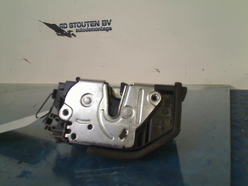 Portierslot Rechts Achter BMW 3 serie (F30) 2016 7229460, Gebruikt, Petuelring 130, München 80809, , Duitsland, BMW, Bayerische Motoren Werke AG