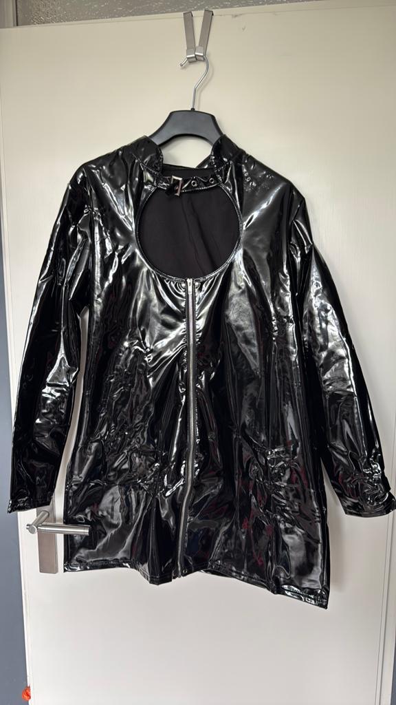 Lak jurk 5XL (46/48) met minimaal defect, Kleding | Dames, Jurken, Zwart, Maat 46/48 (XL) of groter, Ophalen of Verzenden, Zo goed als nieuw