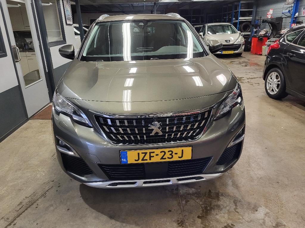 Peugeot 3008 1.2 Pure Tech 130 5-Drs. AUTOMAAT bj.2018, Zwart, Leder, Bedrijf, 3 cilinders