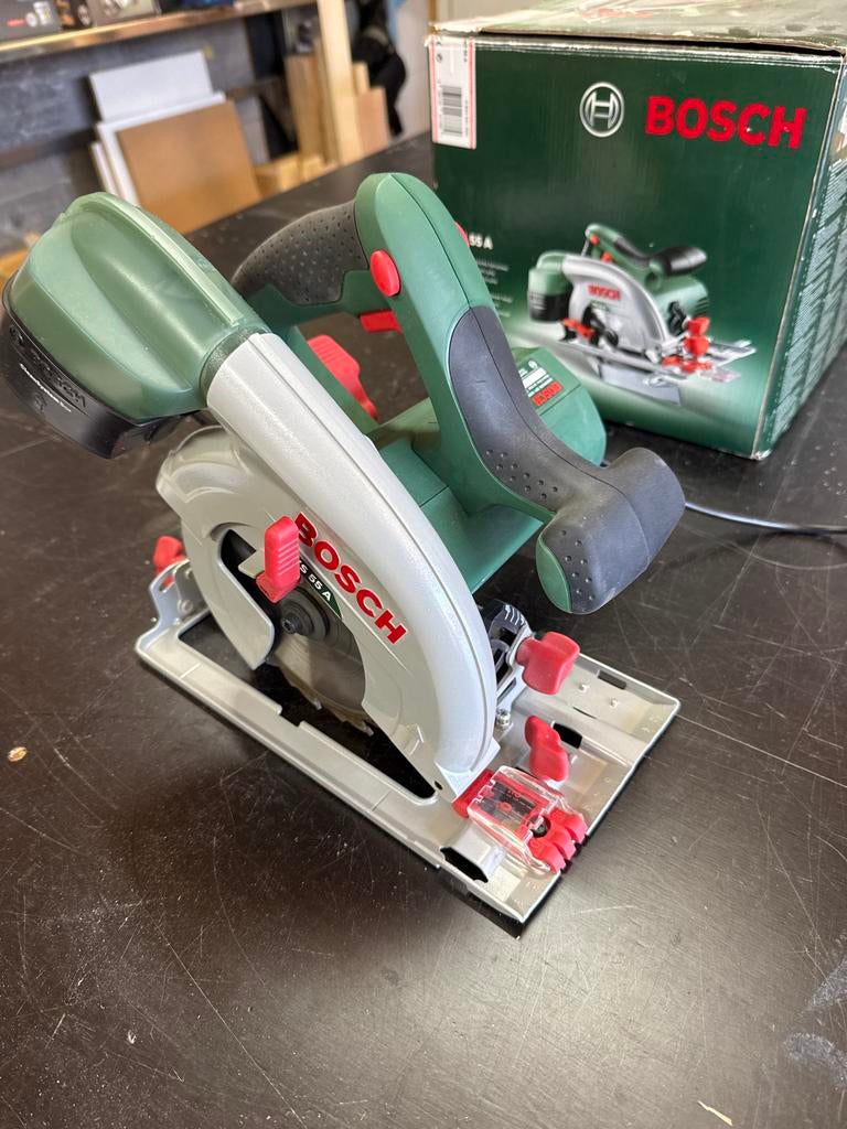 Bosch PKS 55 A Cirkelzaag - Zo goed als nieuw, Ophalen, Cirkelzaag, 70 mm of meer, Zo goed als nieuw