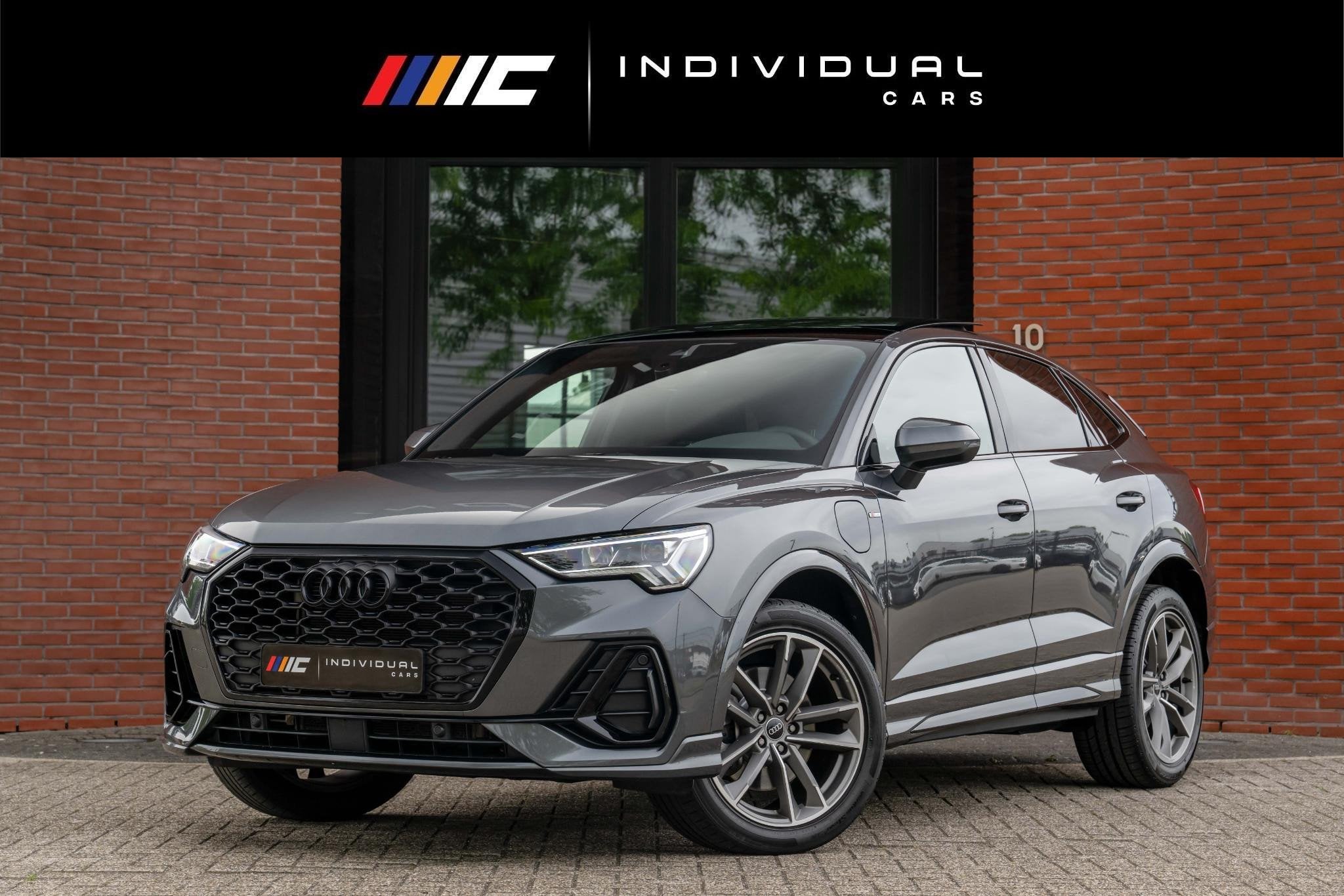 Audi Q3 Sportback 45 TFSI e S Edition ACC Trekhaak Matrix Pa, Auto's, Audi, Gebruikt, Automatische klimaatregeling, Hybride Elektrisch/Benzine