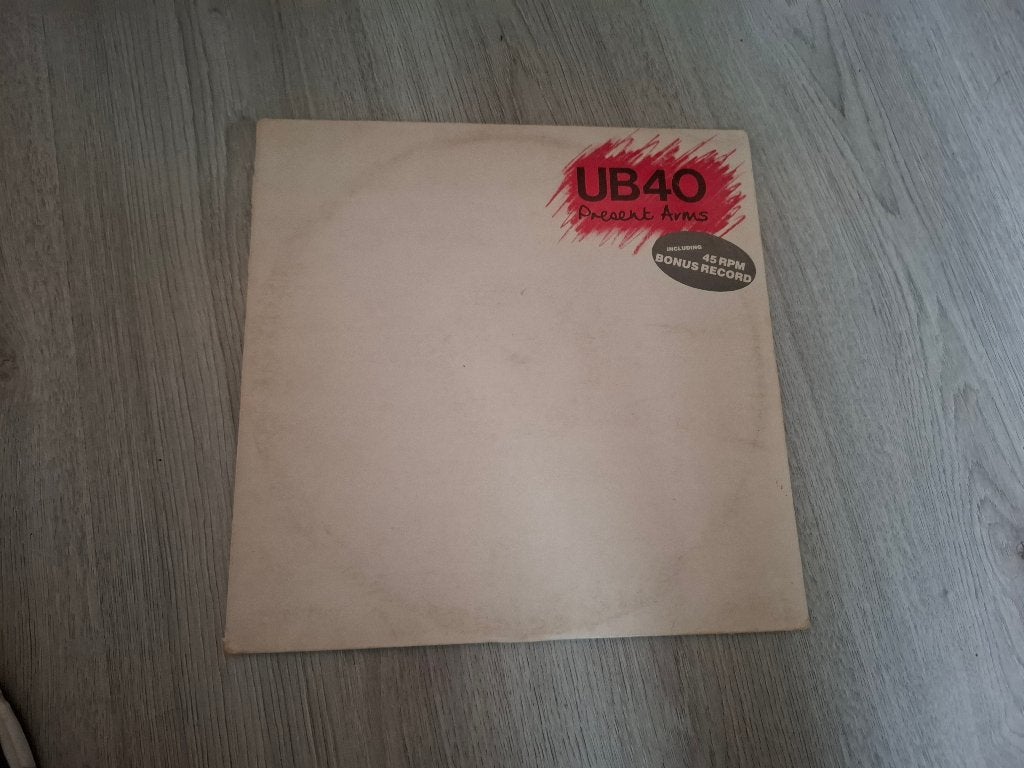 LP UB40 – Present Arms. (1981), LP, Gebruikt, Pop, Ophalen of Verzenden