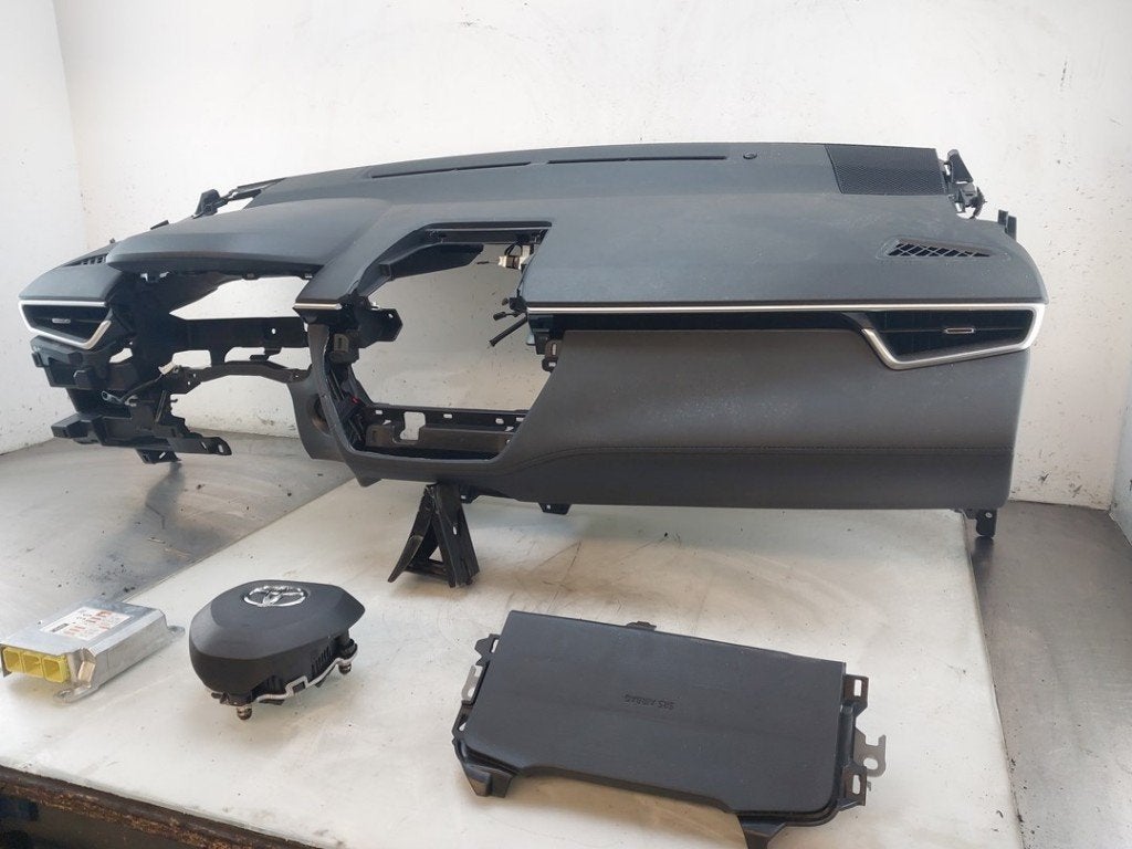Airbag Set + Dashboard Toyota Corolla Cross 5540016030C0, Gebruikt, Kundenbetreuung@toyota.de, Toyota-Allee 2, Köln 50858, , Duitsland