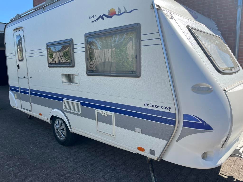Hobby de luxe easy 440 sf, bouwjaar 2006, Caravans en Kamperen, Caravans, Particulier, tot en met 4, 750 - 1000 kg, Treinzit, Hobby