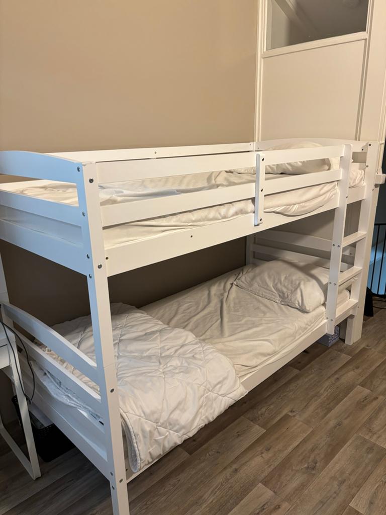 Stapelbed of 2 losse bedden - Zo goed als nieuw, Ophalen, 90 cm, Eenpersoons, Zo goed als nieuw
