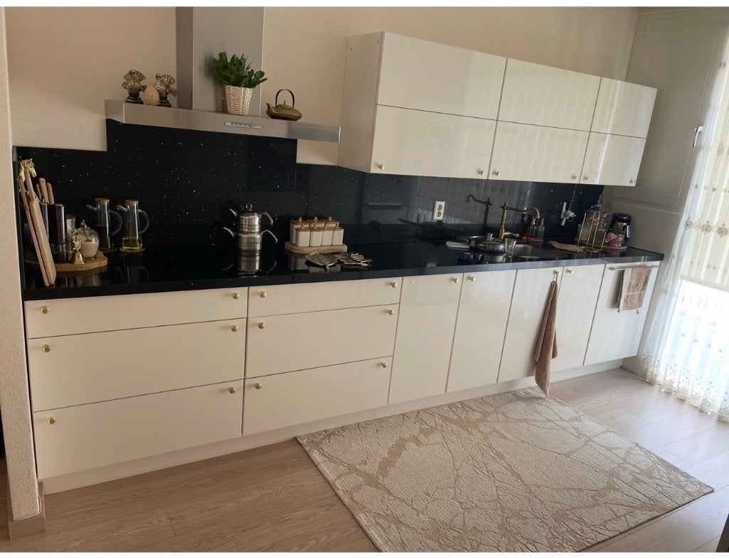 Mooie taupe keuken, Huis en Inrichting, Keuken | Complete keukens, Ophalen, Overige kleuren, Enkelwandige keuken, Zo goed als nieuw
